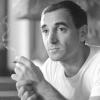 Charles Aznavour  82 poses